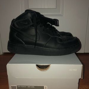 Air Force 1 Mid (GS)